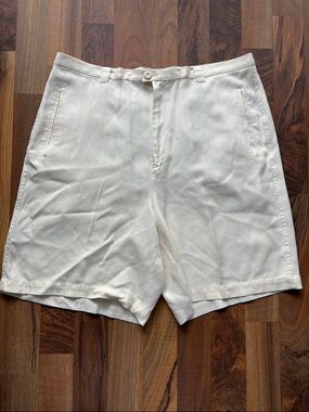 Tommy Bahama Woman’s Cream High-Waist Women's Shorts 100% silk Size 14